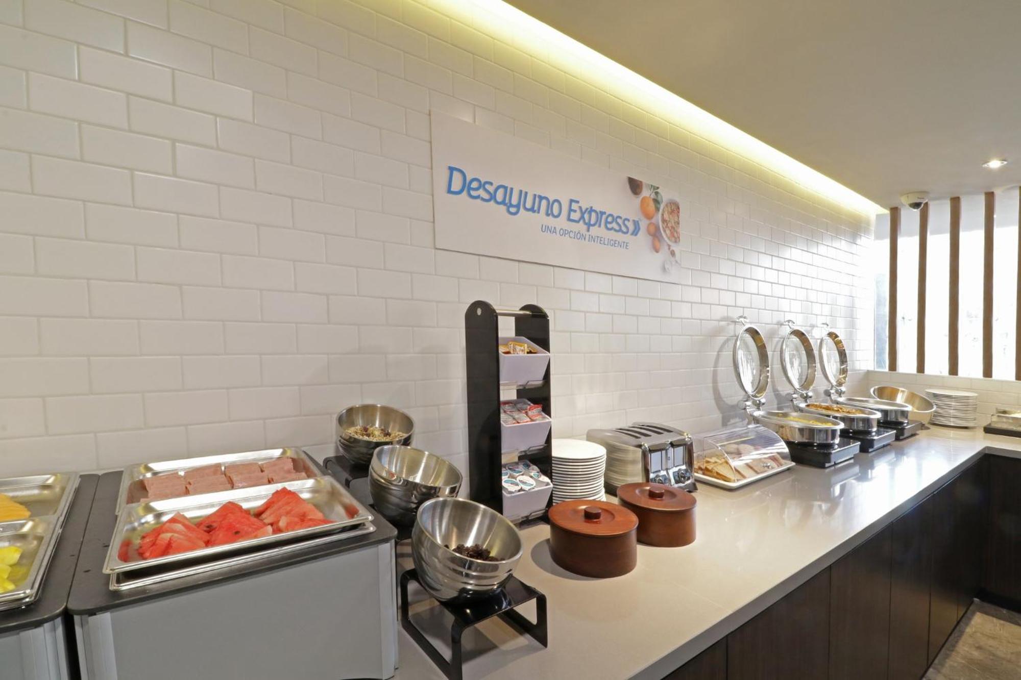 Holiday Inn Express & Suites Monterrey Valle By Ihg San Pedro Garza Garcia Exteriör bild