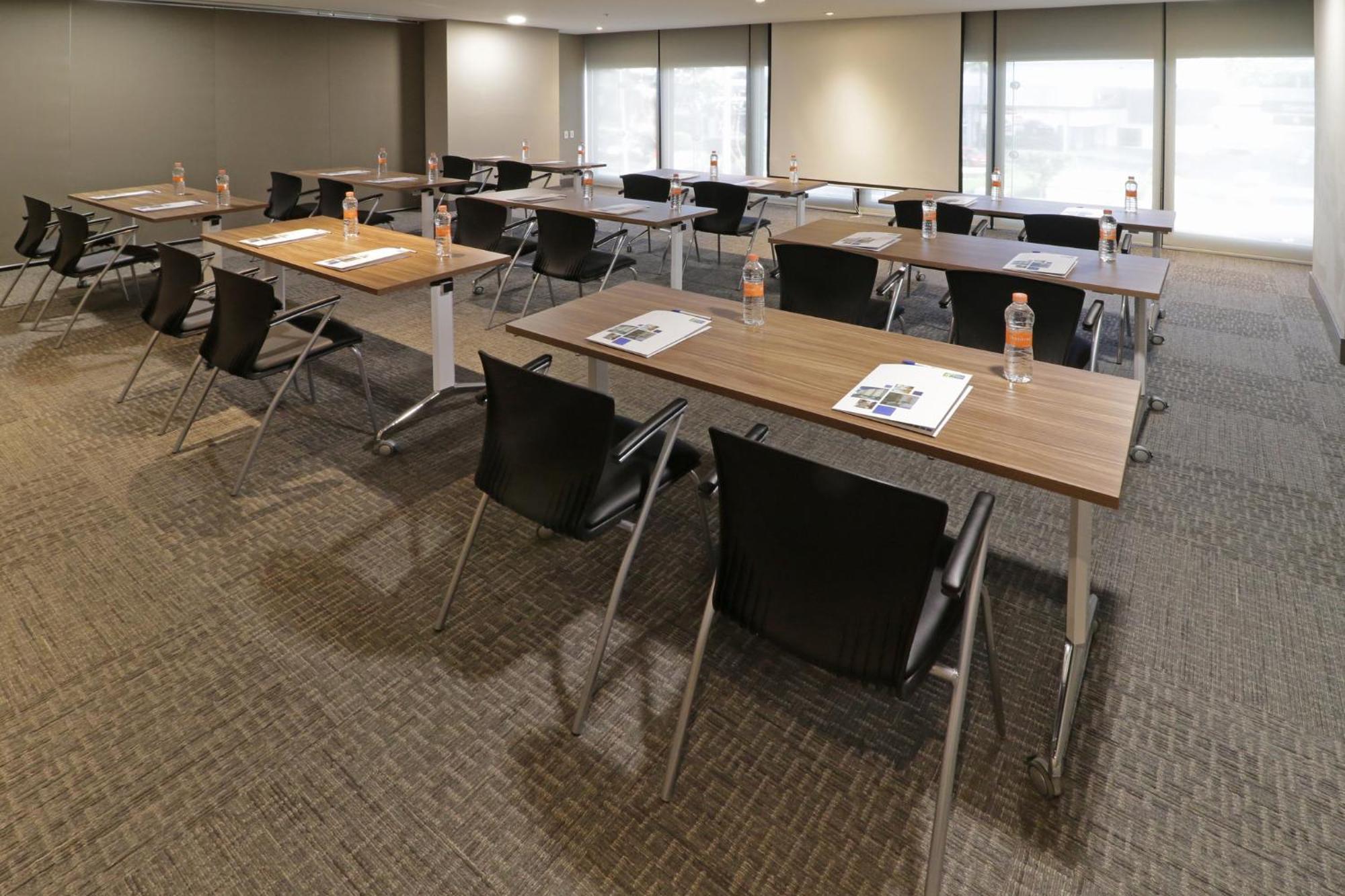 Holiday Inn Express & Suites Monterrey Valle By Ihg San Pedro Garza Garcia Exteriör bild