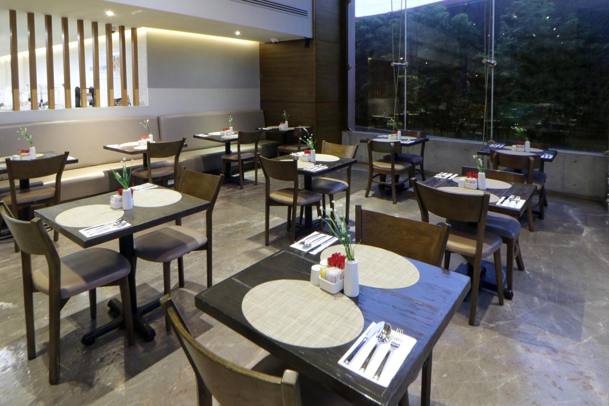 Holiday Inn Express & Suites Monterrey Valle By Ihg San Pedro Garza Garcia Exteriör bild